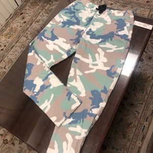 Men’s Kinetix Travel Pants Camouflage